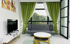 Jesselton Quay - Suite 2 By Staycation Suites Kk